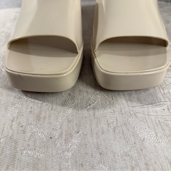 Steve Madden Women's Harlin Block Heel Slip-on Sandal Off White Size 8 - Picture 6 of 9